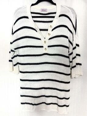 Ashlee Marie Boutique Open Knit Half Sleeve Tunic Size Large